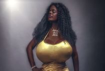 Chatouilleux milf Carol